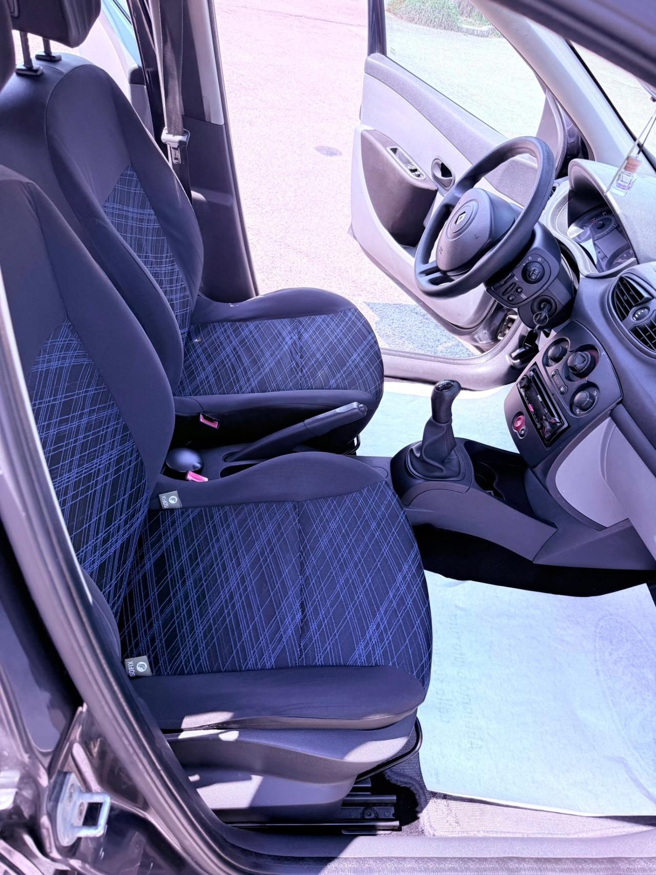 Renault Clio 1.2 benzina 5 porte Ok neopatentati