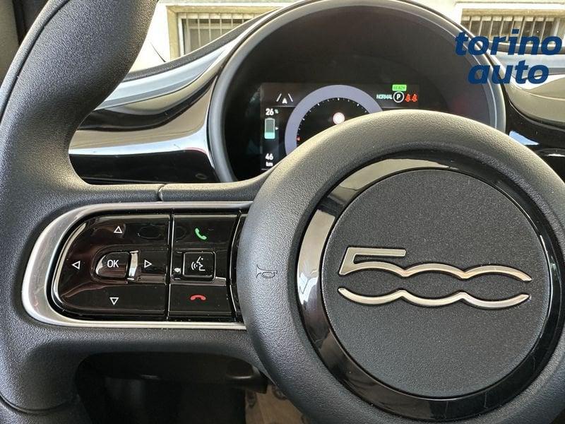 FIAT 500 Action Berlina