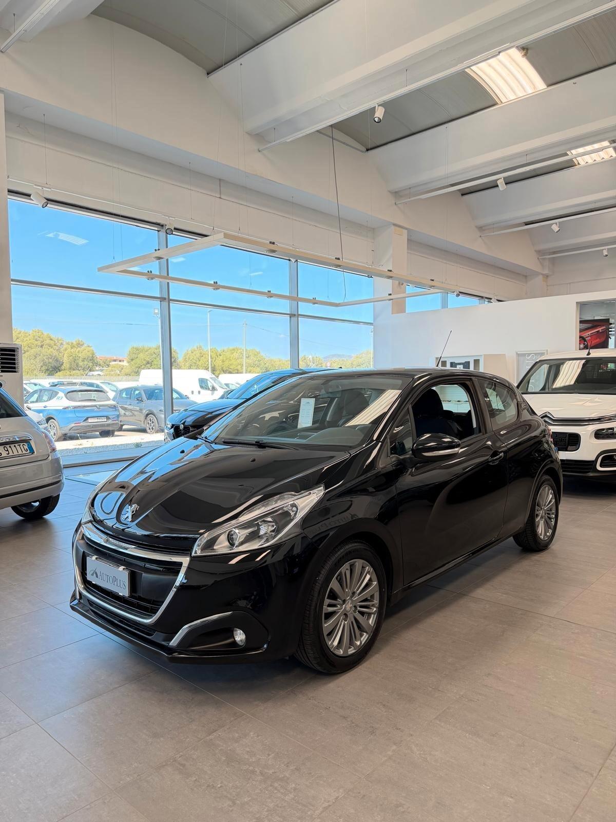 Peugeot 208 BlueHDi 75 3 porte Allure