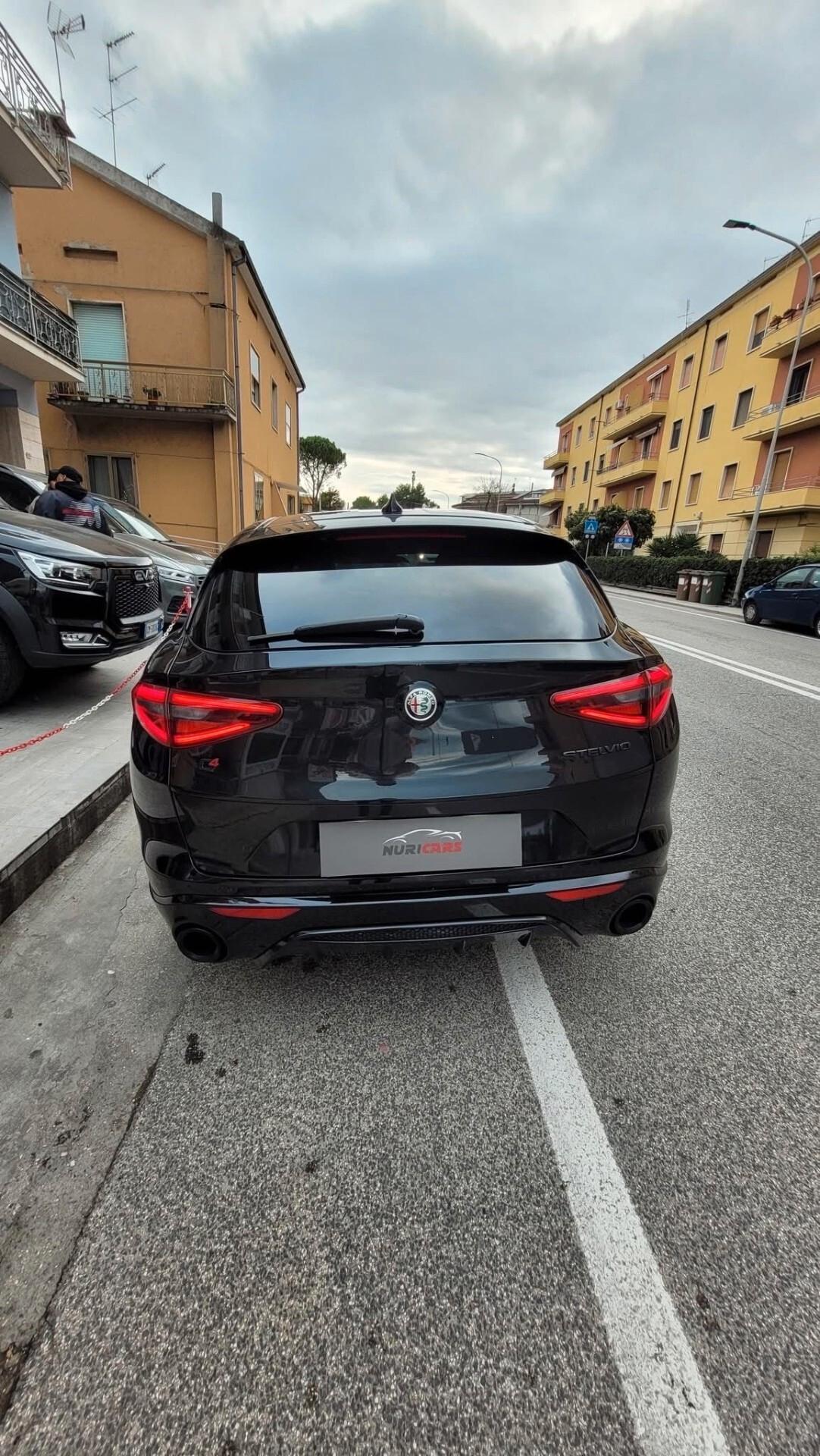 Alfa Romeo Stelvio 2.2 Turbodiesel 210 CV AT8 Q4 Veloce