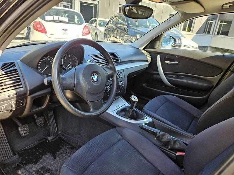 BMW Serie 1 120d 5p Attiva dpf