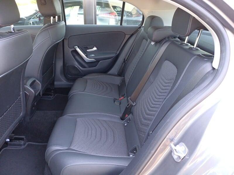 Mercedes-Benz Classe A A 180 d Progressive Advanced