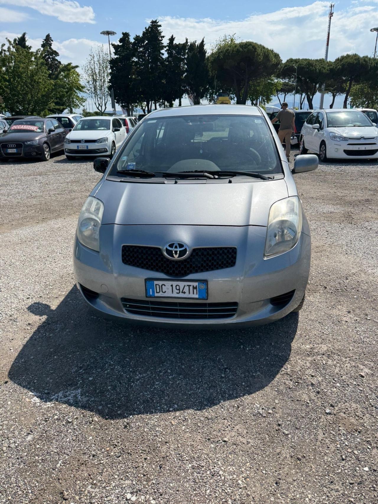 Toyota Yaris 1.4 D-4D 5 porte Sol
