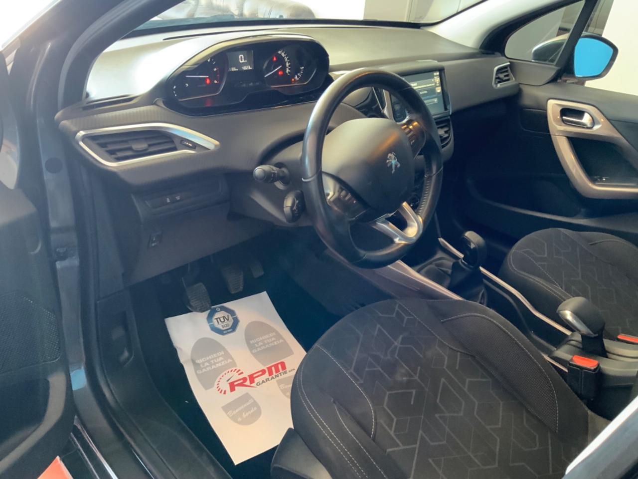 Peugeot 2008 BlueHDi 120 S&S Féline