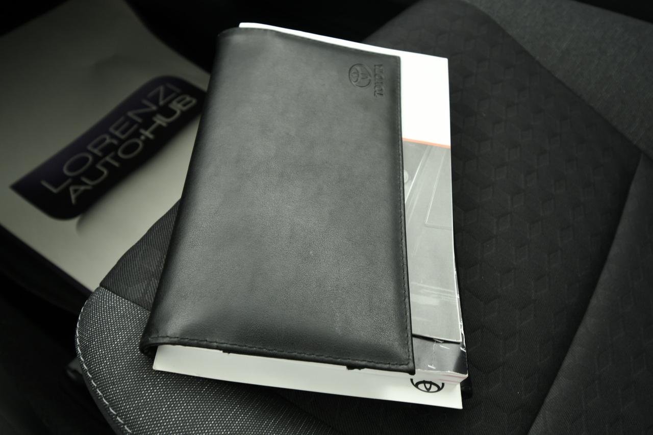 TOYOTA Yaris 1.5h Business CAMERA+ACC+APP CONNECT+NEOPATENTATI