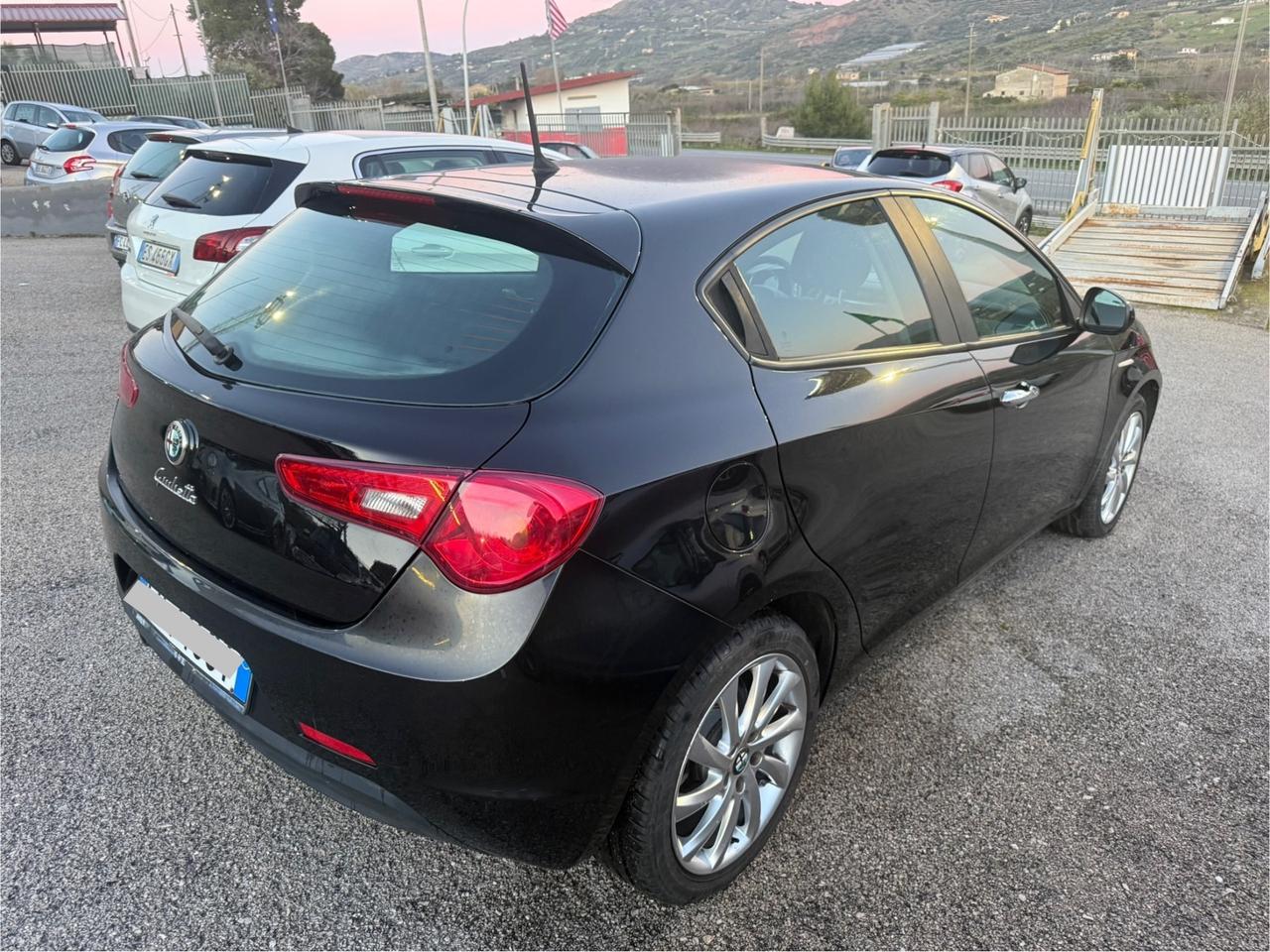 Alfa Romeo Giulietta 1.6 JTDm-2 120 CV Distinctive