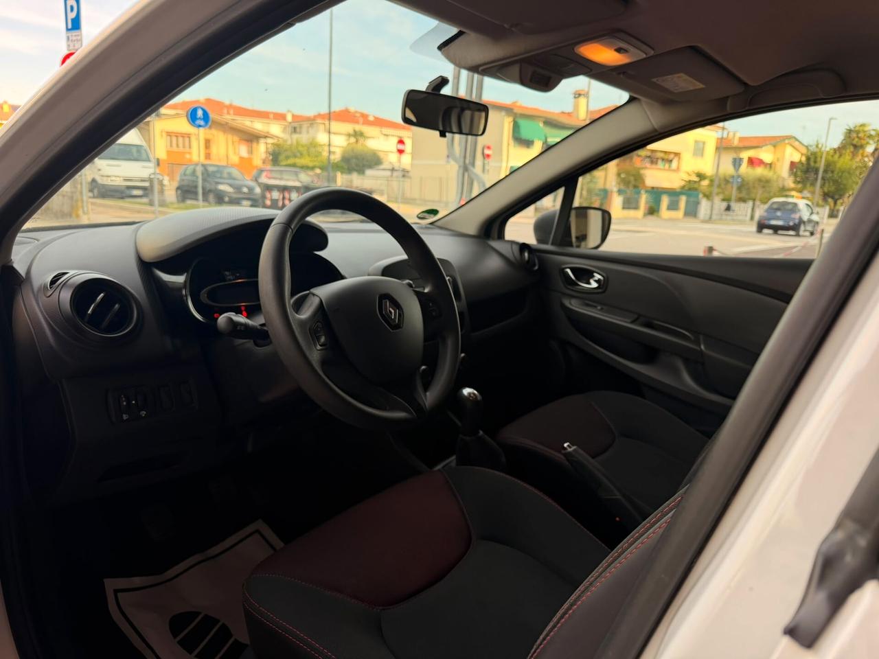 Renault Clio 1.2 75CV 5 porte Expression