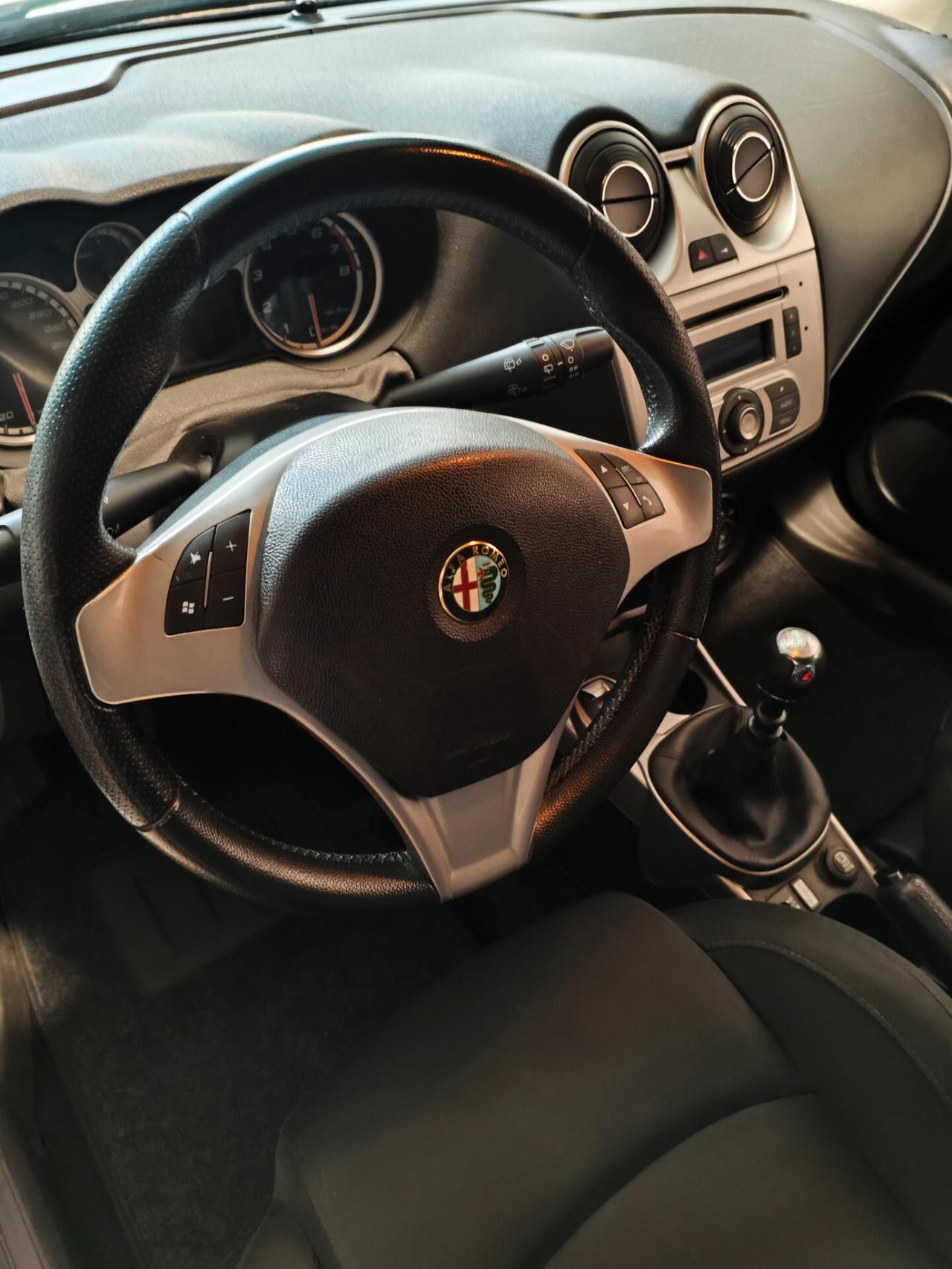 Alfa Romeo MiTo 1.4 105 CV M.air S&S Distinctive Sport Pack