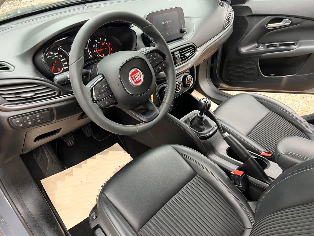 Fiat Tipo 1.4 T-Jet 120CV 5 porte S-Design