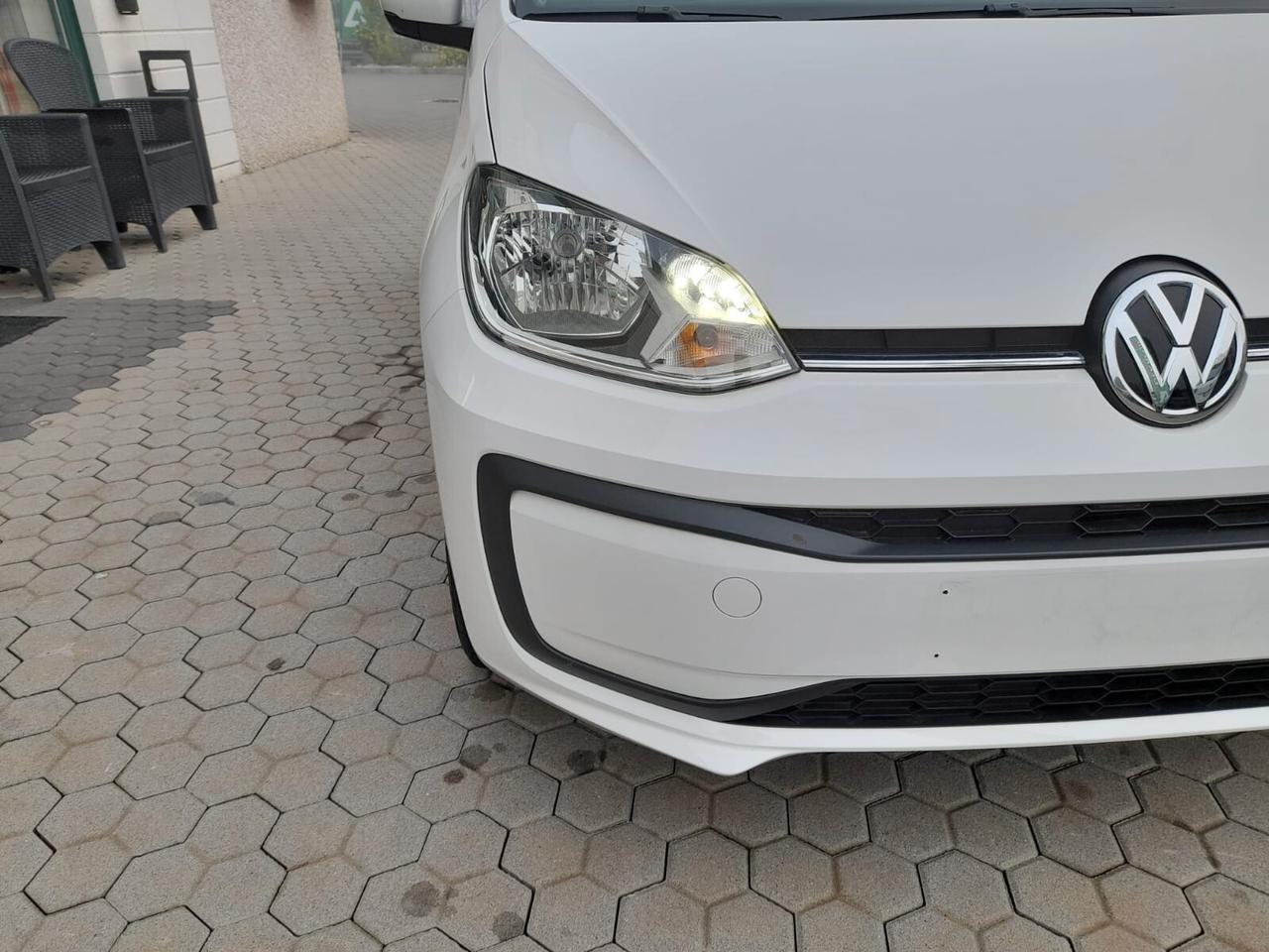 Volkswagen up! 1.0 75 CV 3p. move up! BlueMotion Technology ASG