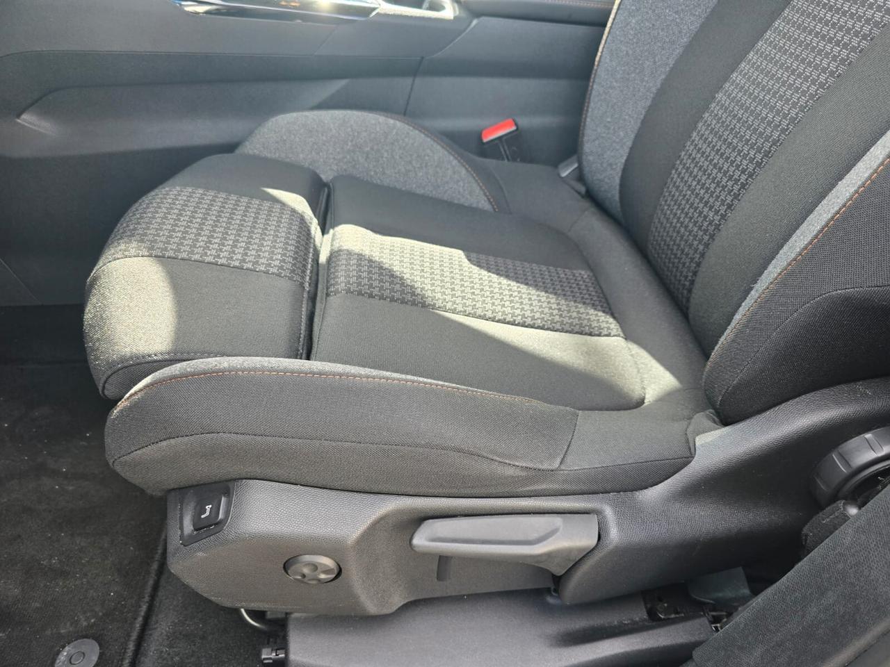 Peugeot 3008 BlueHDi 130 S&S Allure