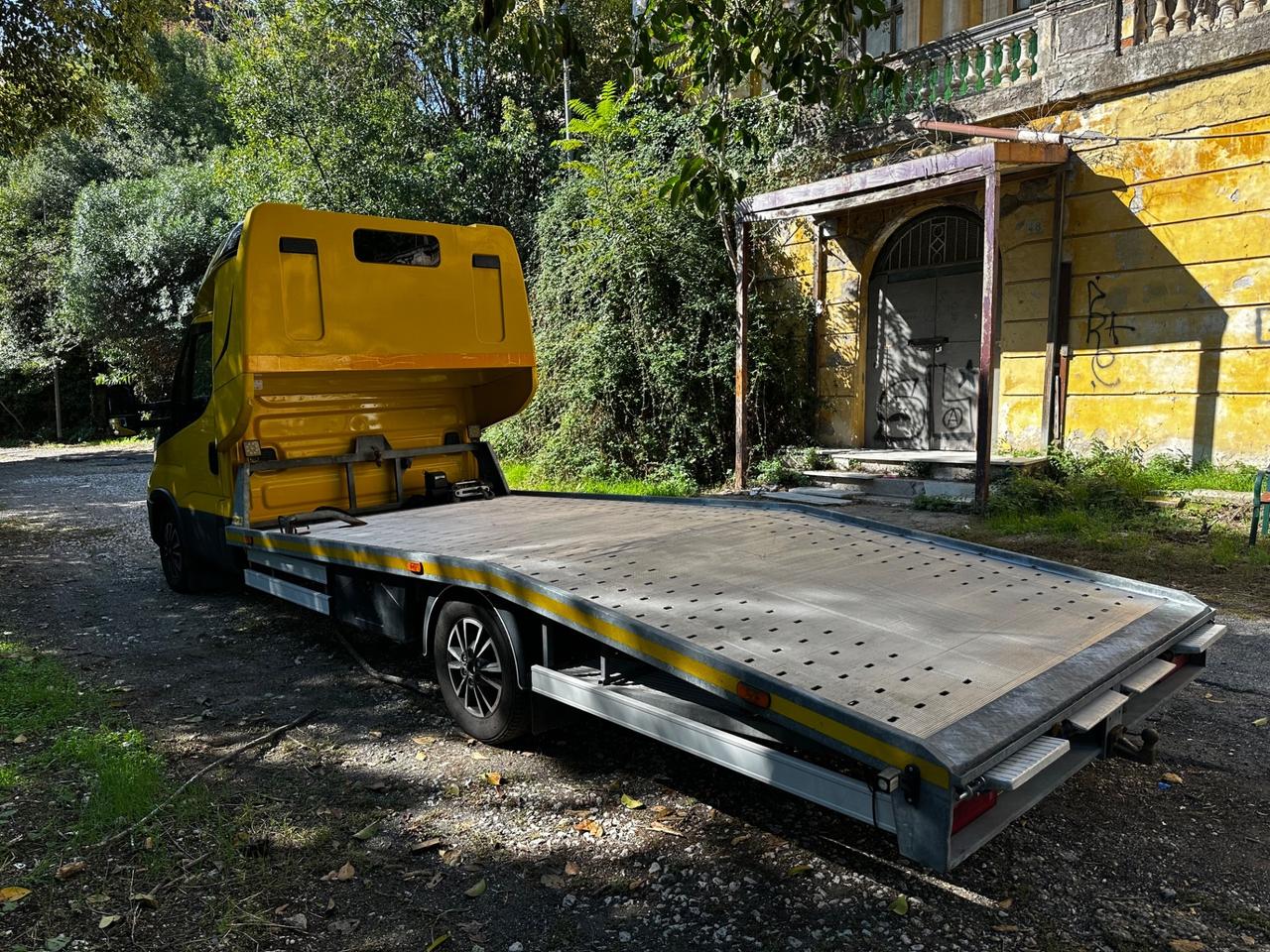 Iveco Daily Carroattrezzi Patente B Cabinato Full 2021