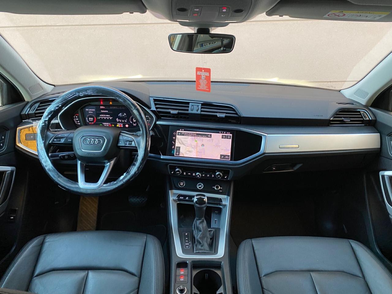 Audi Q3 Sport back 2.0 Diesel