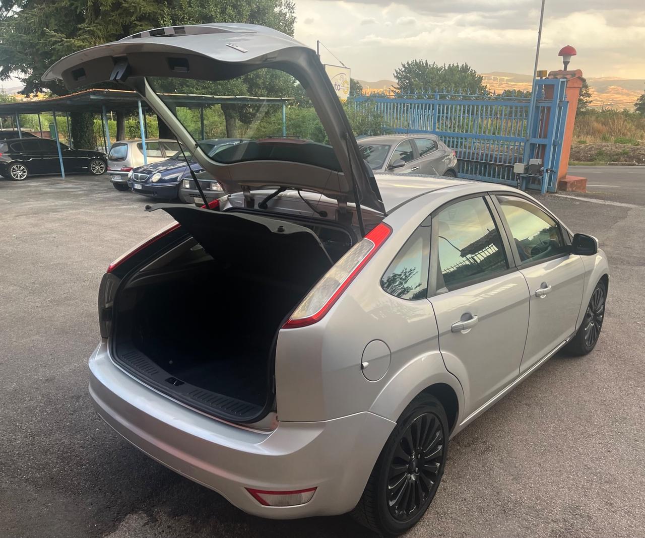 Ford Focus 1.6 Tdci 90 Cv titanium -km 289000-