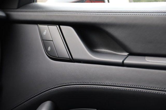 PORSCHE 911 992 Carrera 4 GTS Orange Lava