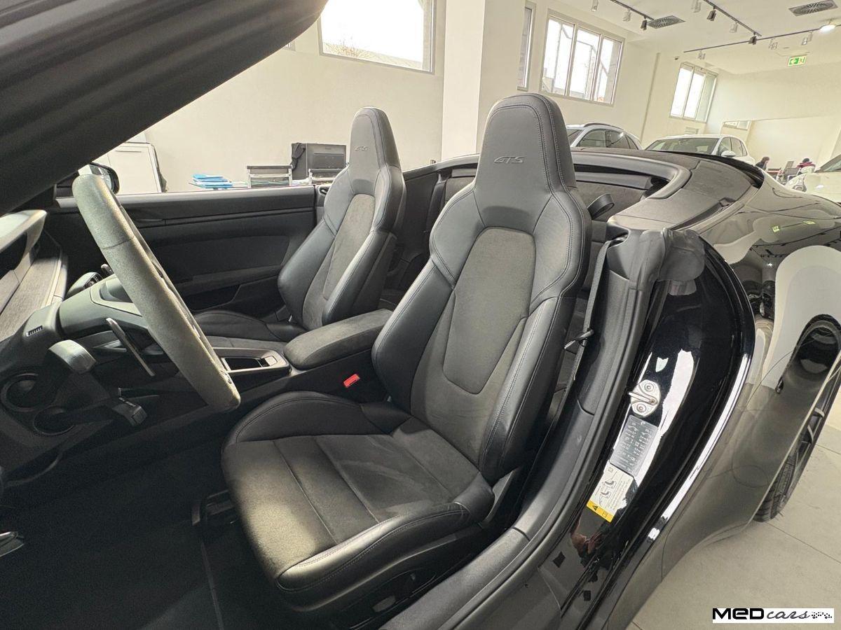 PORSCHE - 911 Cabrio - 911 Carrera 2 GTS Cabriolet