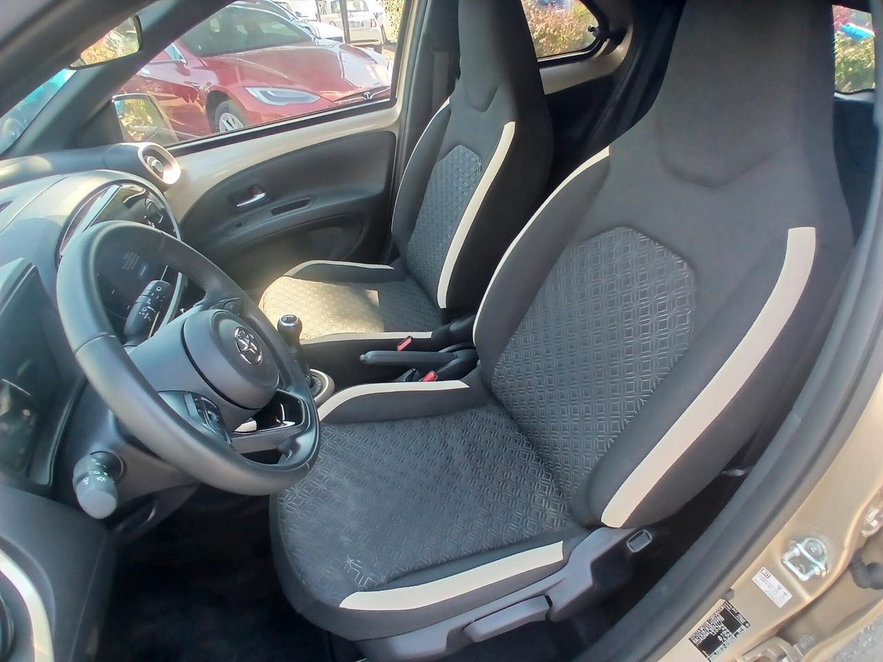 Toyota Aygo X 1.0 VVT-i 72 CV 5 porte JBL Special Edition