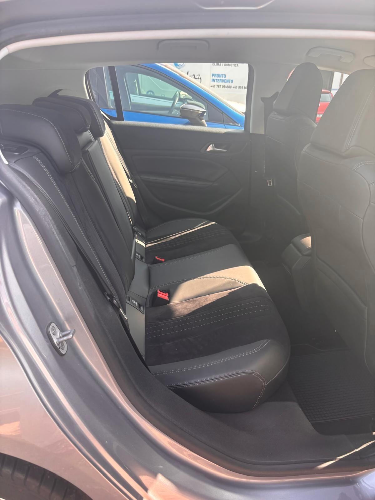 Peugeot 308 PureTech Turbo 130 S&S Allure