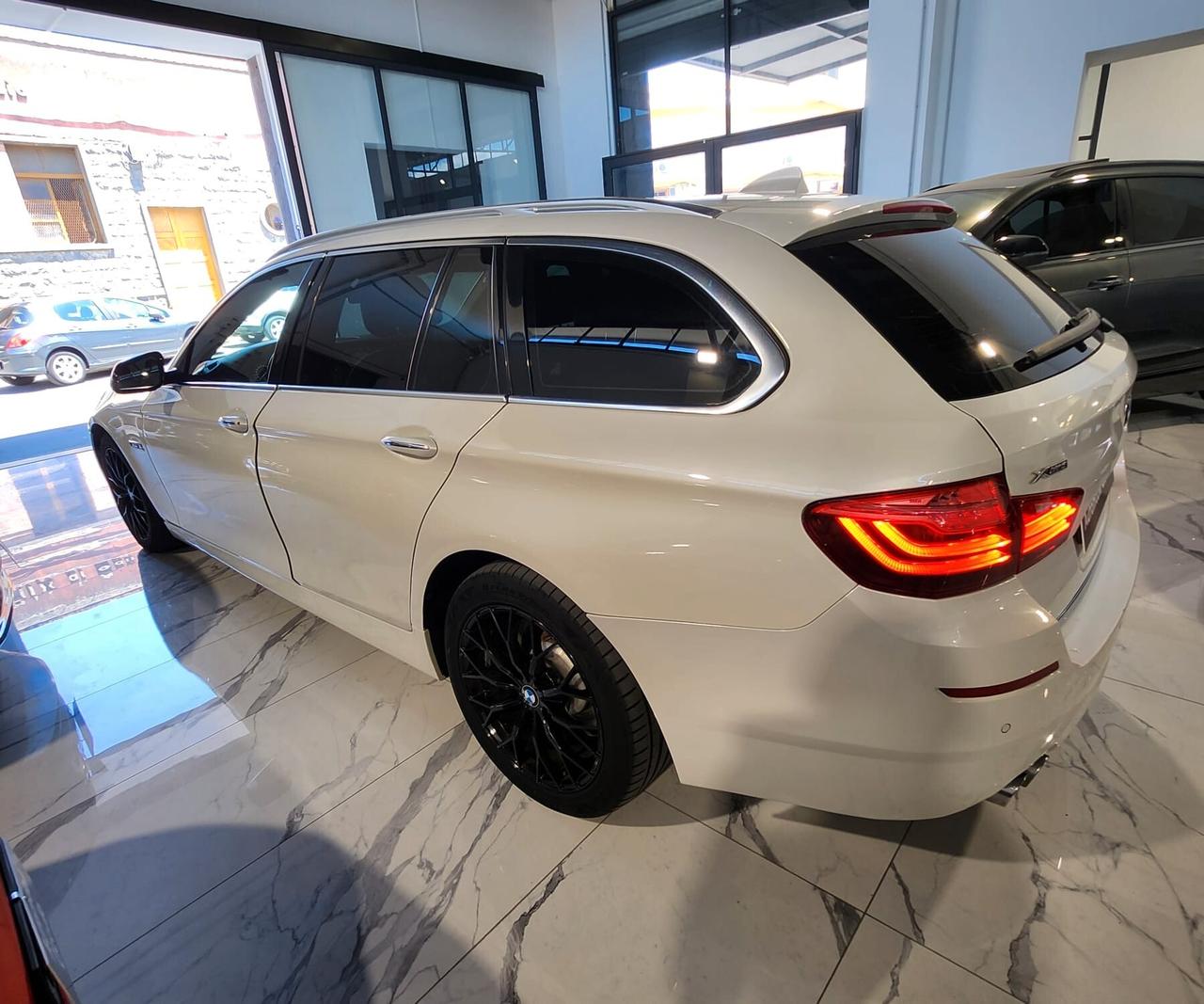 Bmw 520 520d xDrive Luxury