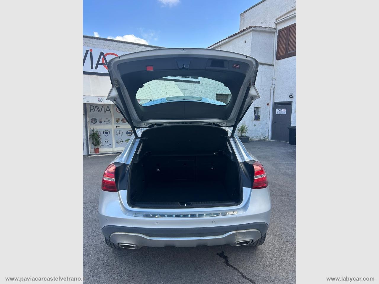 MERCEDES-BENZ GLA 220 d Automatic 4Matic Premium