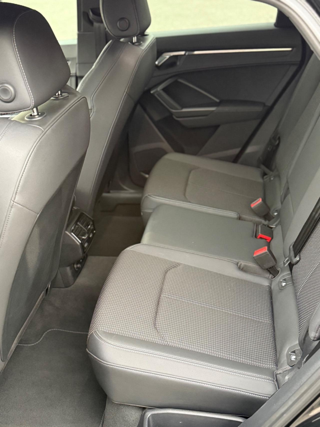 Audi Q3 SPB 35 TDI S Line Identity Black Ita Iva esposta