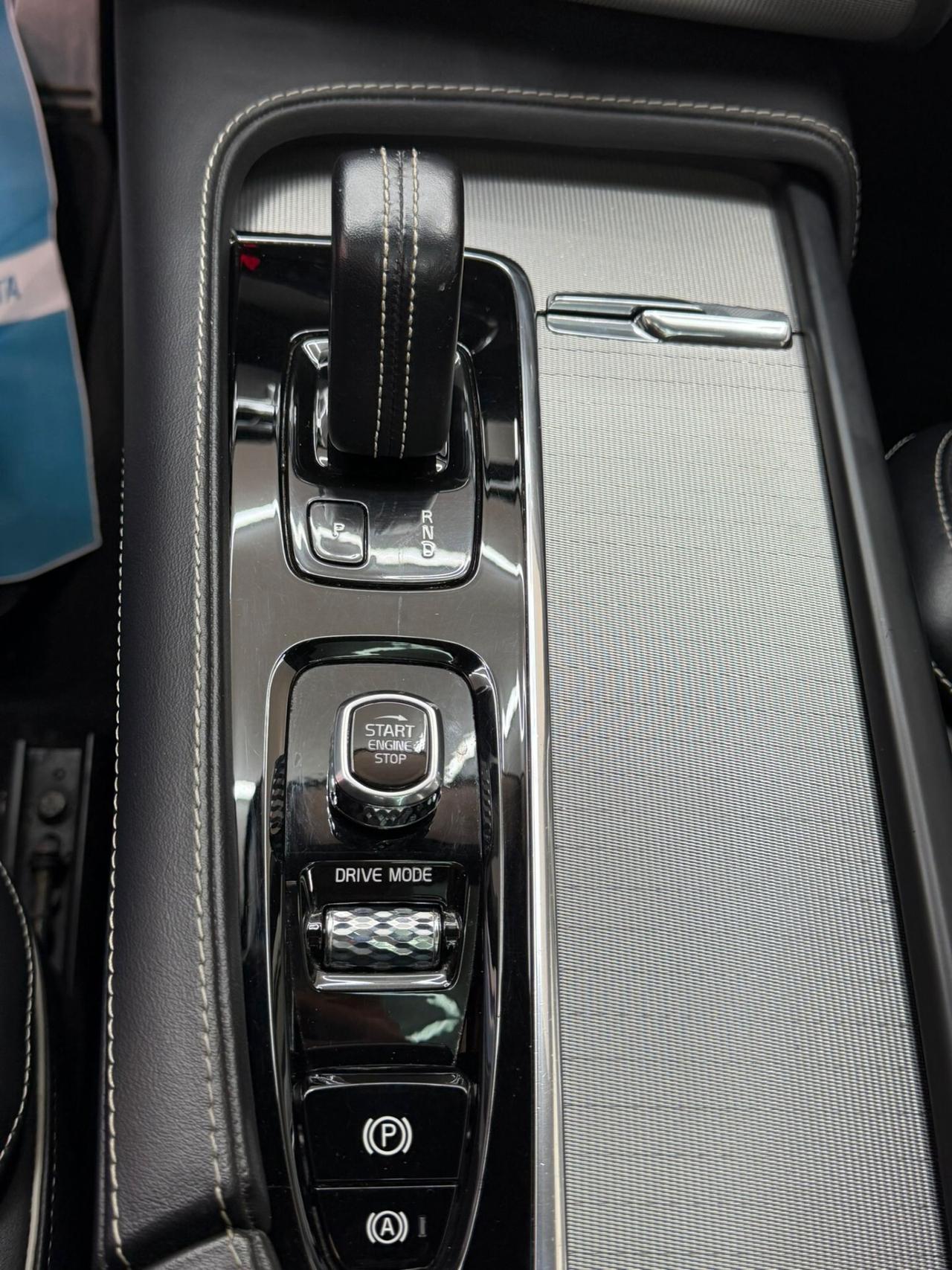 Volvo XC 90 XC90 B5 (d) AWD Geartronic R-design