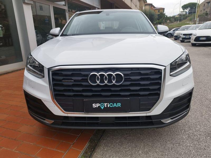 Audi Q2 35 TDI quattro S tronic Business