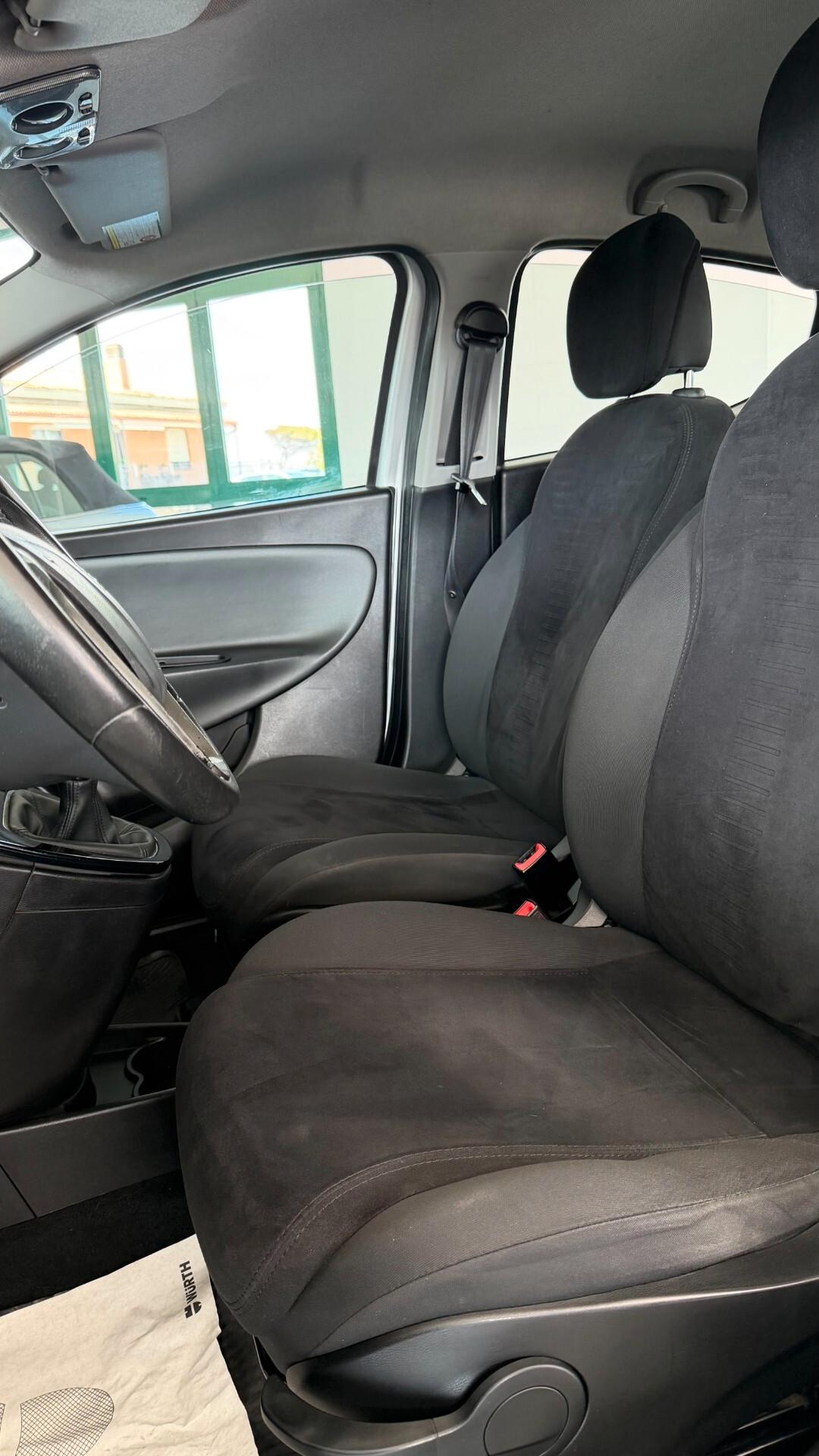 Lancia Ypsilon 1.3 MJT 16V 95 CV 5 porte S&S Gold