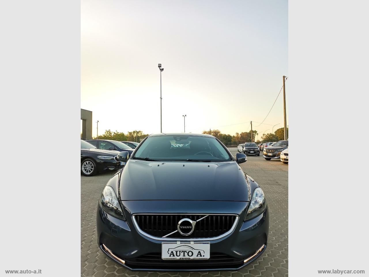 VOLVO V40 D2 Kinetic