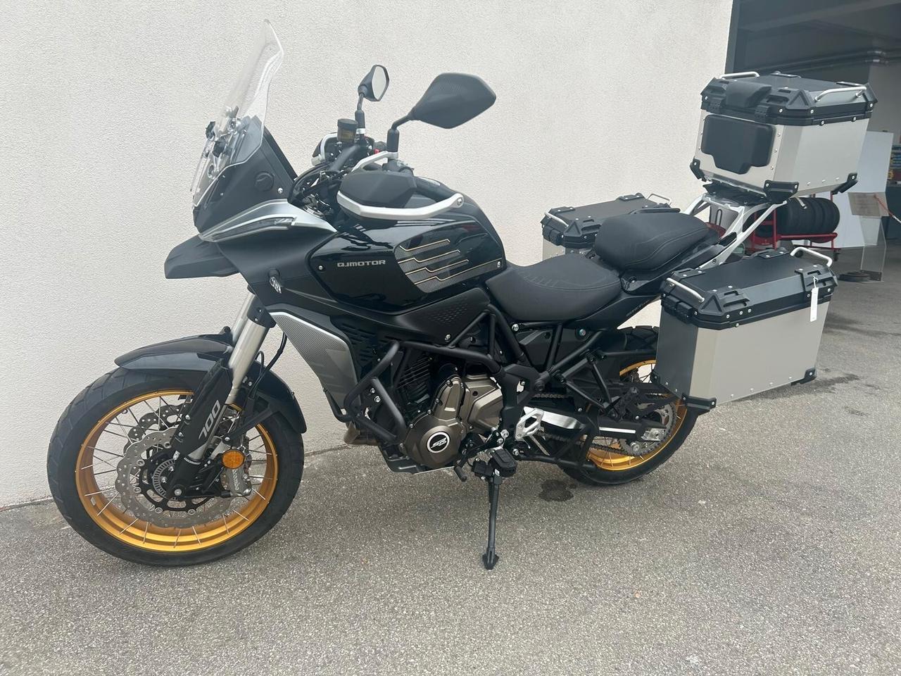 Qj Motor STR 700 SX PRONTA CONSEGNA IN PROMOZIONE