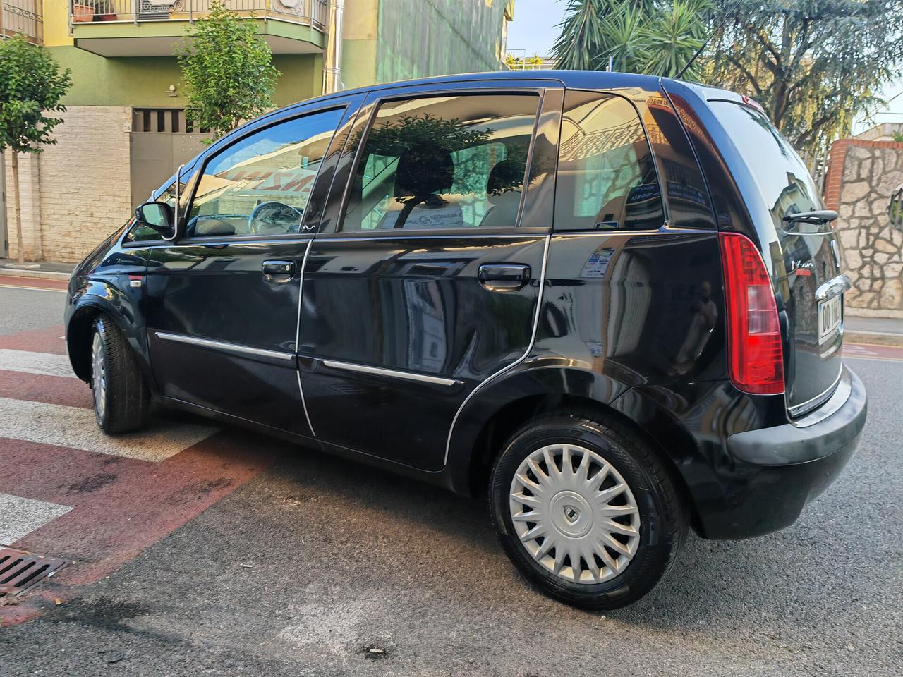 LANCIA MUSA 1.4 BENZINA CV77 KW47 ARGENTO
