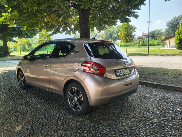 PEUGEOT 208 1.4 HDi 68 CV 3 PORTE