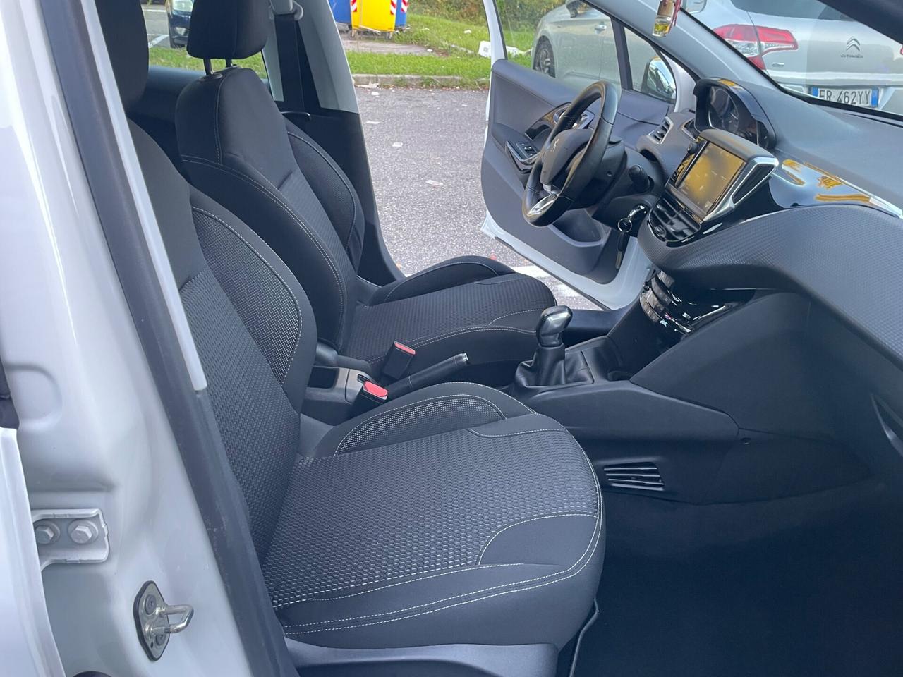 Peugeot 208 BlueHDi 75 5 porte Allure*Navi*Solo 40000km*