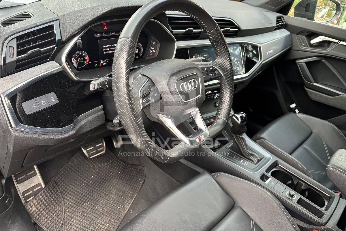 AUDI Q3 40 TDI quattro S tronic S line edition