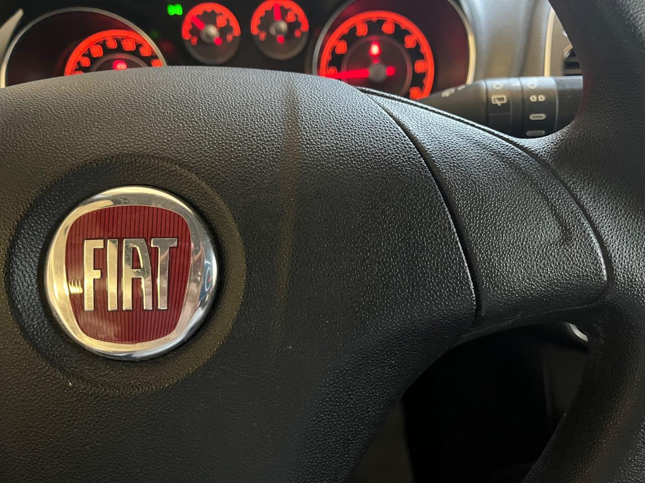 Fiat Punto 1.4 S&S 8V 3 porte Street