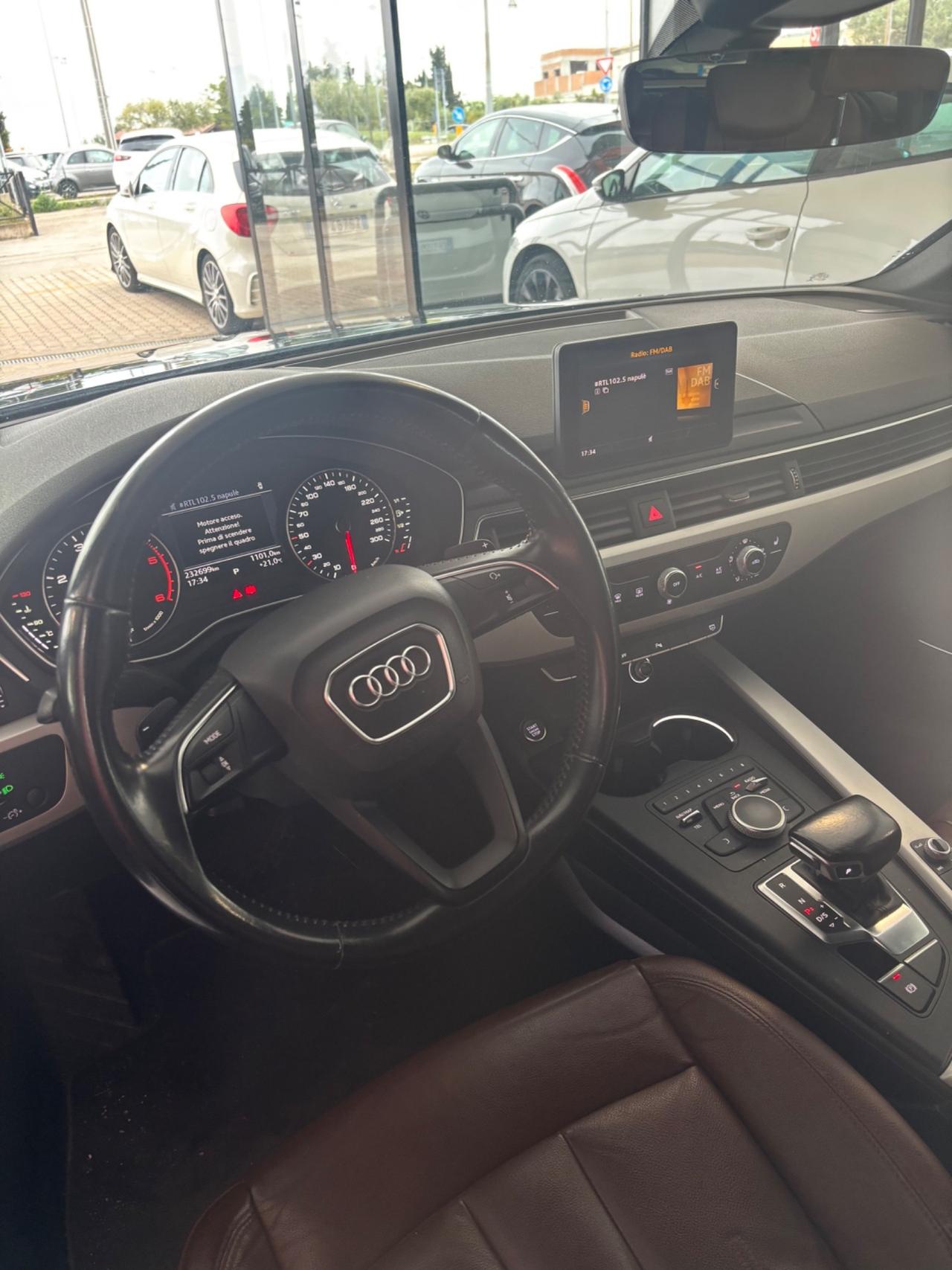 Audi A4 2.0 TDI 150 CV S tronic Business