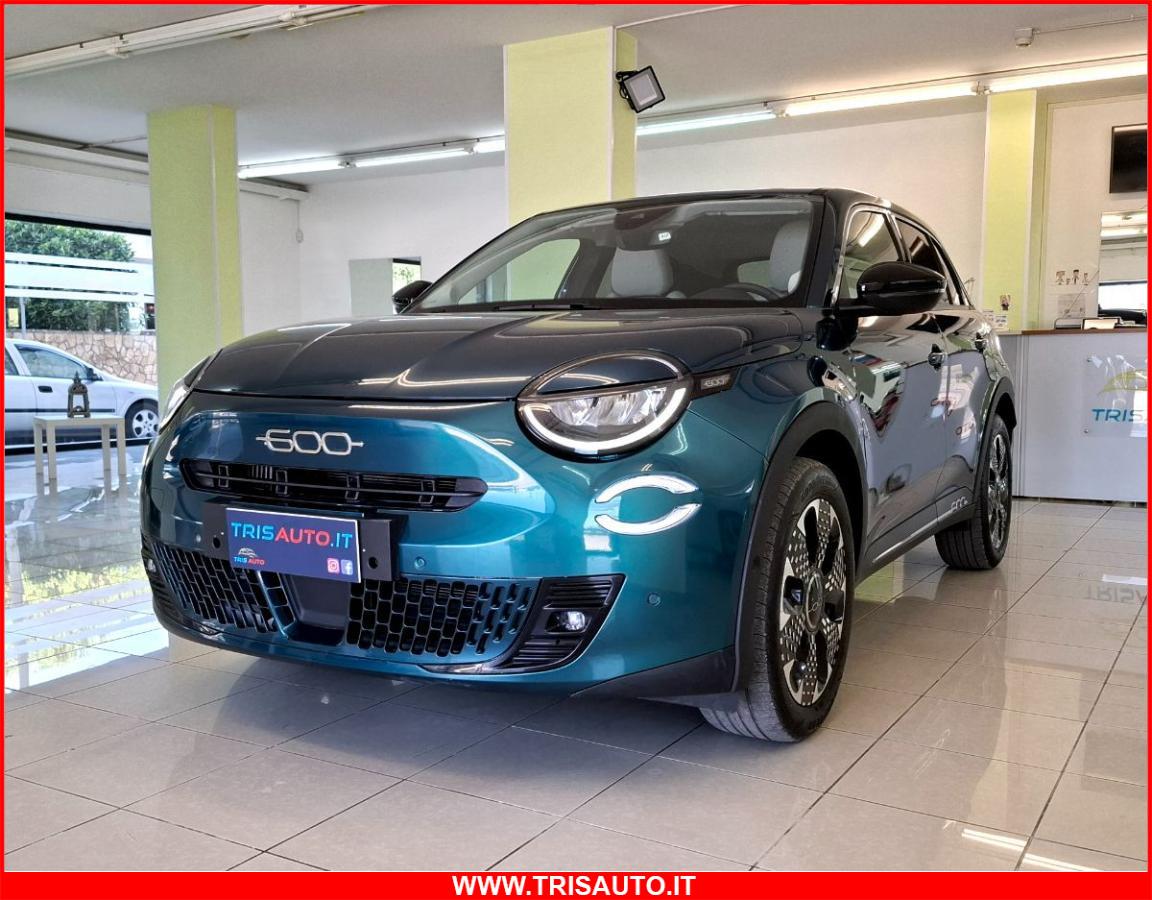 FIAT 600 1.2 T-GEN3 MHEV DCT La Prima NEOPATENTATI (FULL LED+PELLE+NAVI)