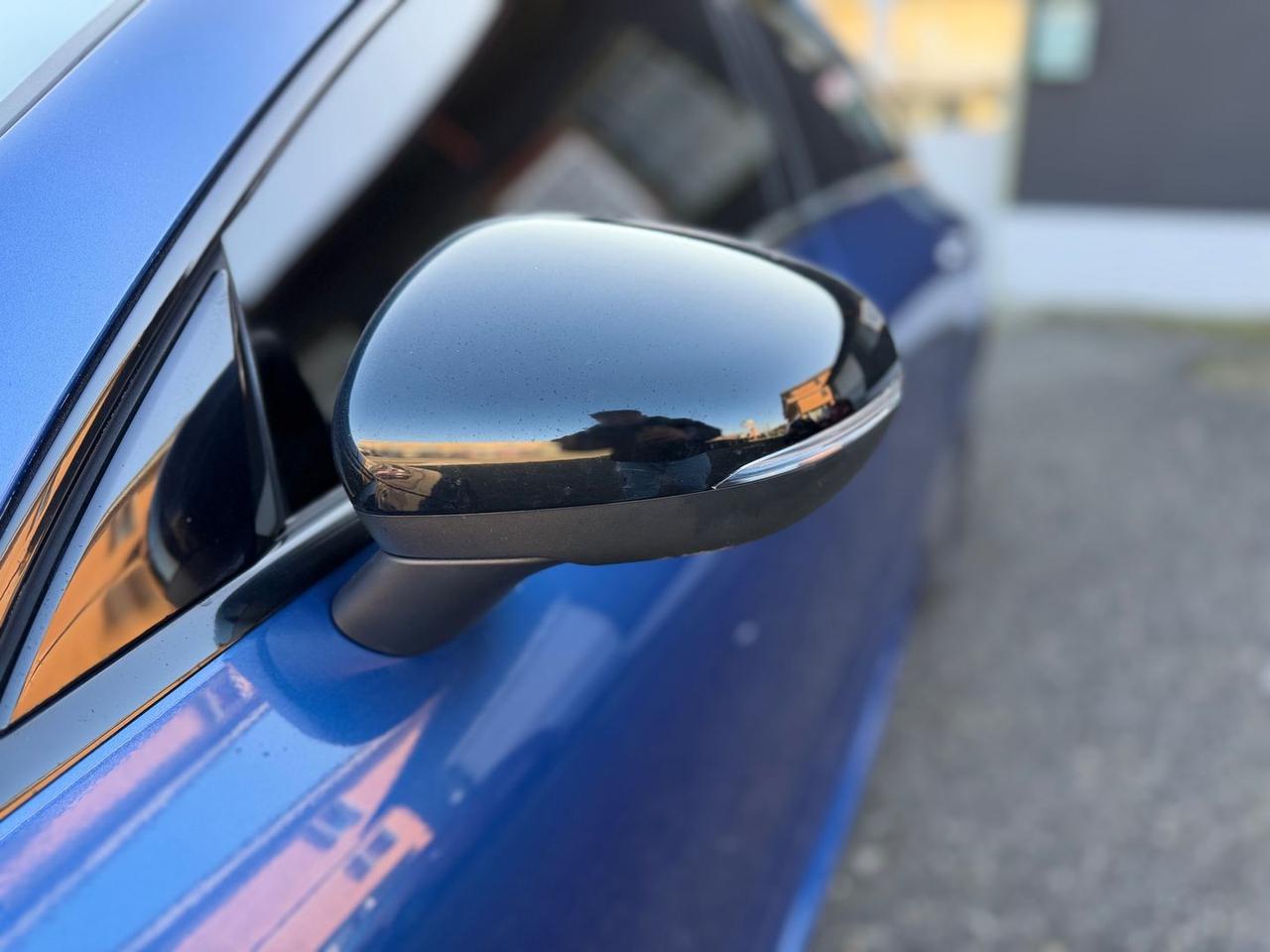 Mercedes-Benz CLA 200 AMG Line Premium Plus #8306