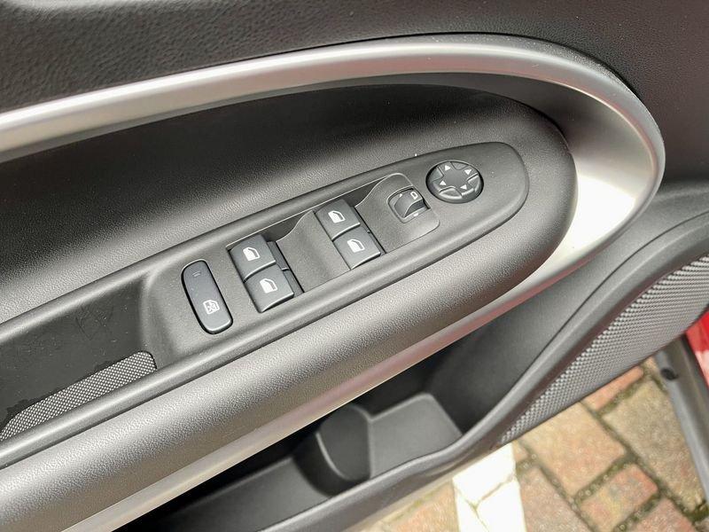 Jeep Avenger full-electric Altitude fwd 156cv auto