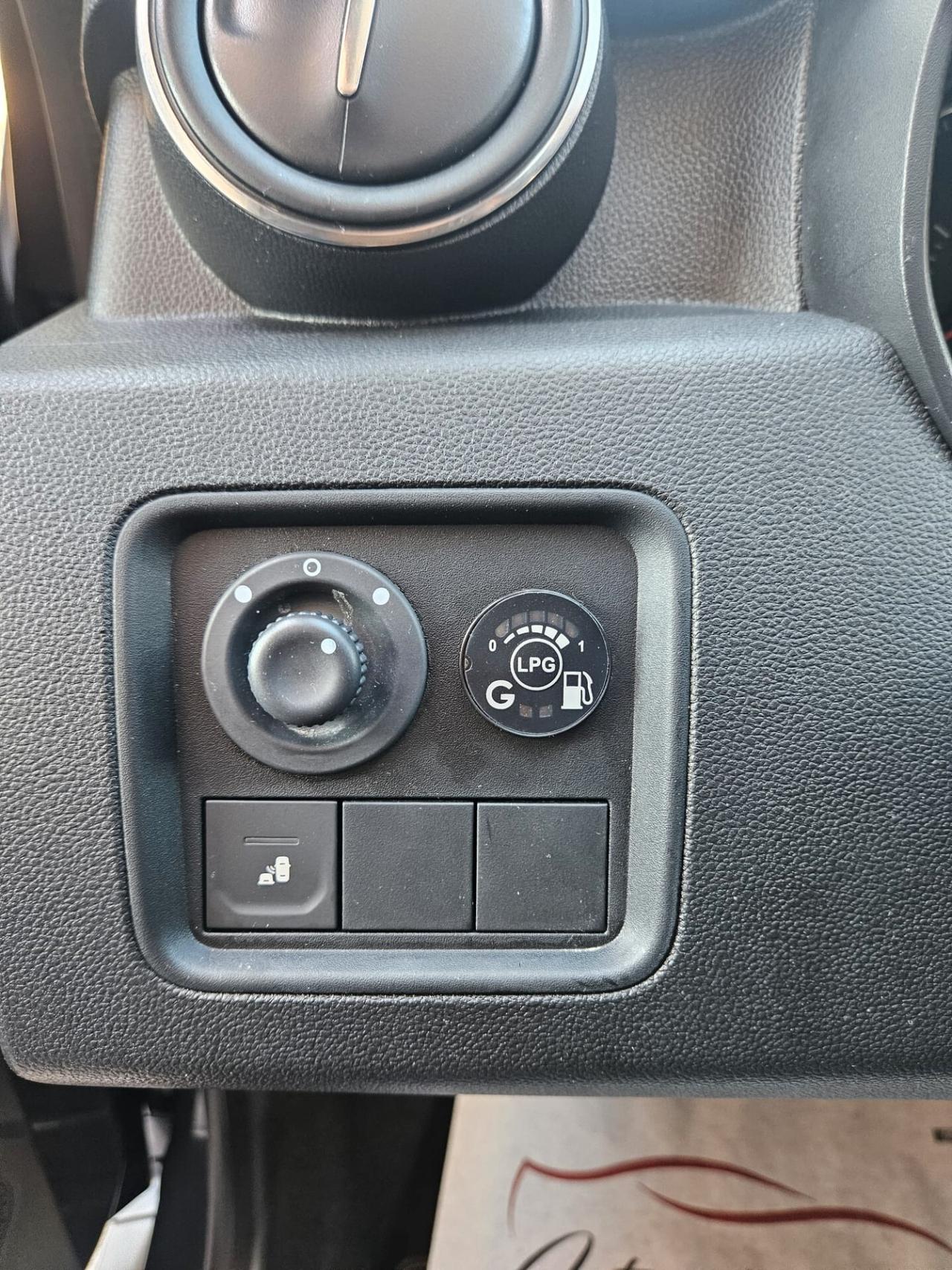 DACIA DUSTER 1.0 GPL 100cv Prestige UNICO PROPRIETARIO