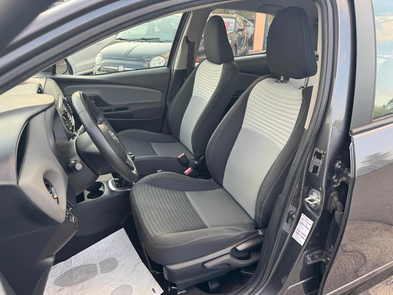 Toyota Yaris 1.0 BENZ 72CV 5P ACTIVE FULL OPTIONAL 2019