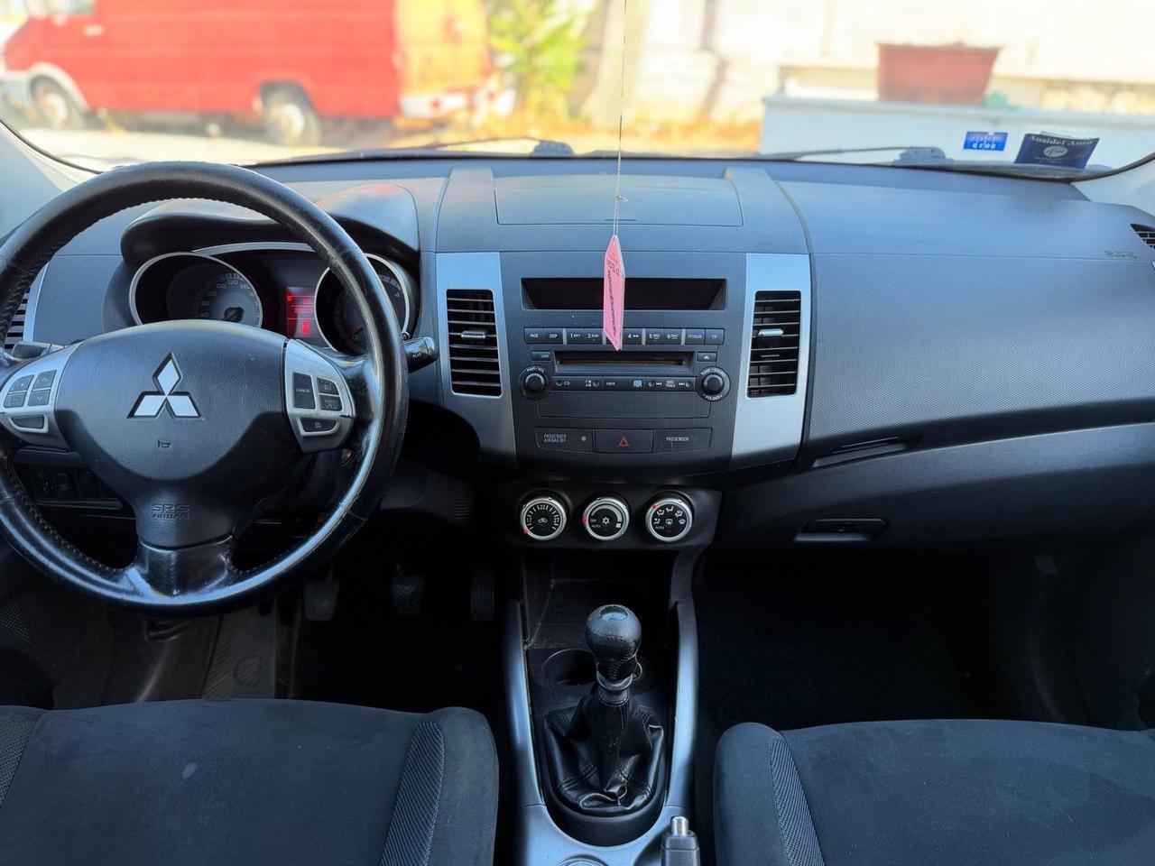 Mitsubishi Outlander 2.0 DI-D Invite DPF