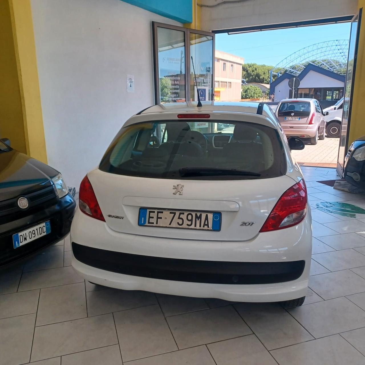 170188KM PEUGEOT 207 1.4 HDI NEOPATENTATI PERFETTA