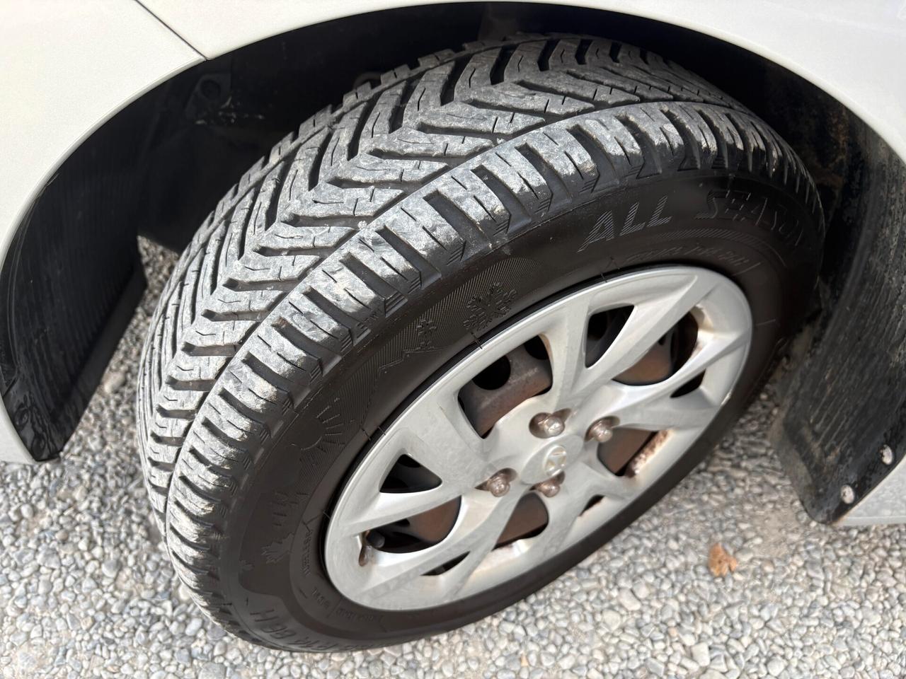 Hyundai i10 1.0 Benz -Unico prop. - Come Nuova!