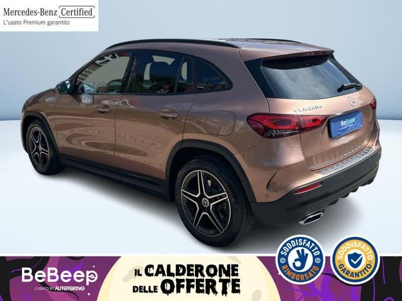 Mercedes-Benz GLA 220 D PREMIUM AUTO