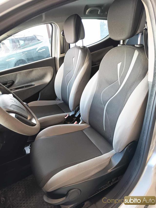 LANCIA Ypsilon 1.3 MJT 16V 95 CV 5 porte S&S Silver