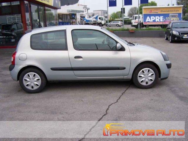 RENAULT Clio 1.2 16V cat 3 porte Limited
