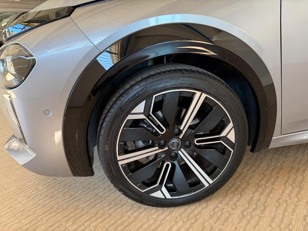 Lancia Ypsilon Hybrid Automatic LX 2025 Prezzo Vero