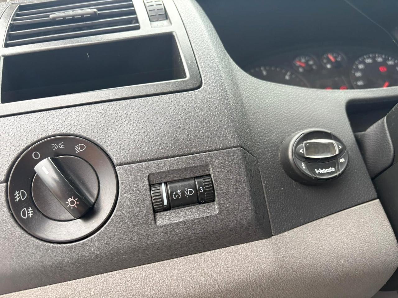 Volkswagen Transporter 2.0 TDI 140CV PL Kombi