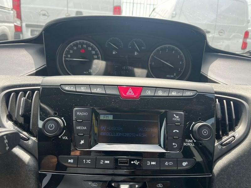Lancia Ypsilon Ypsilon 1.0 FireFly 5 porte S&S Hybrid Silver